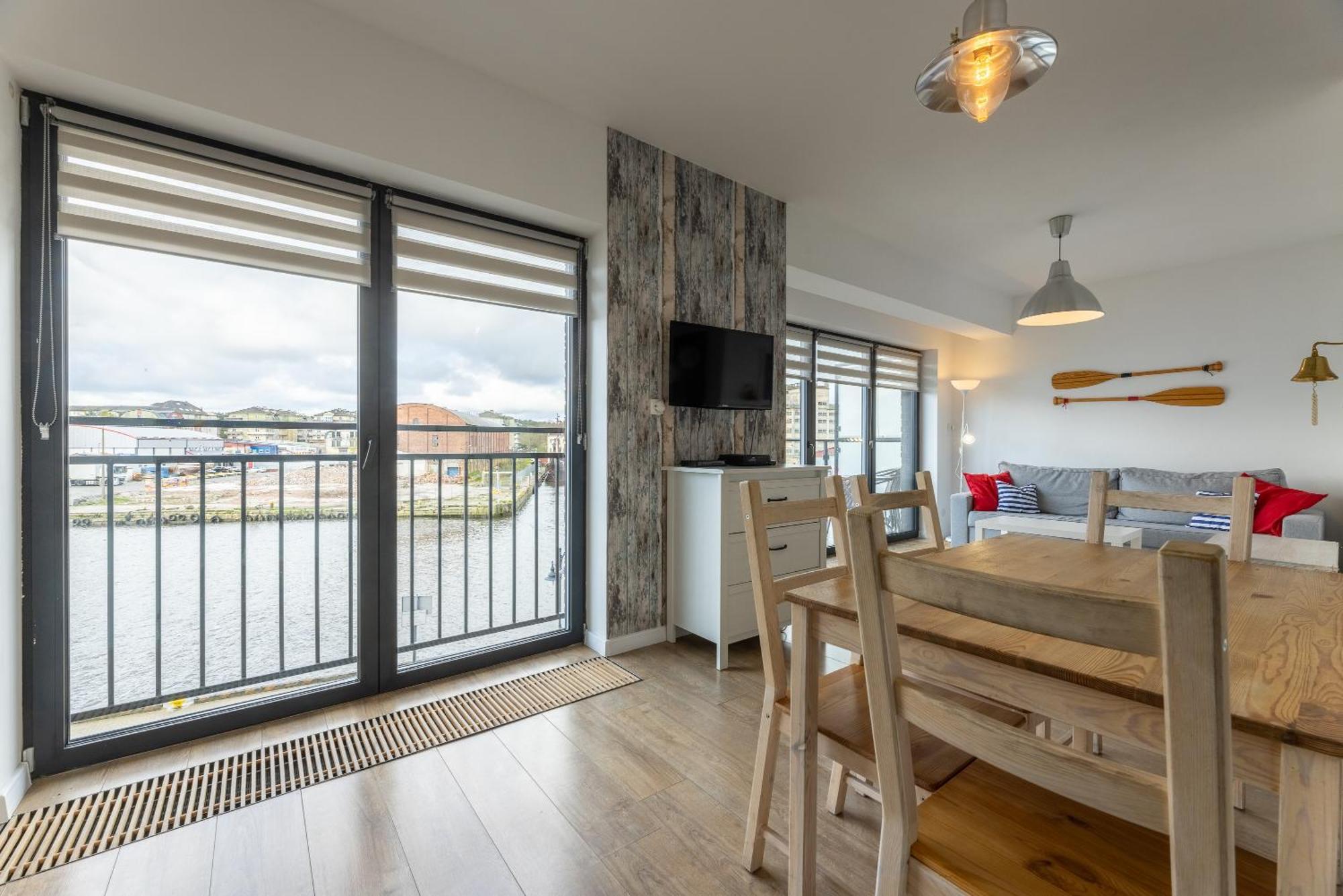 Apartamenty Baltyckie - Bulwar Portowy - Widok Na Port, Centrum, Najlepsza Lokalizacja W Ustce Ustka Bagian luar foto