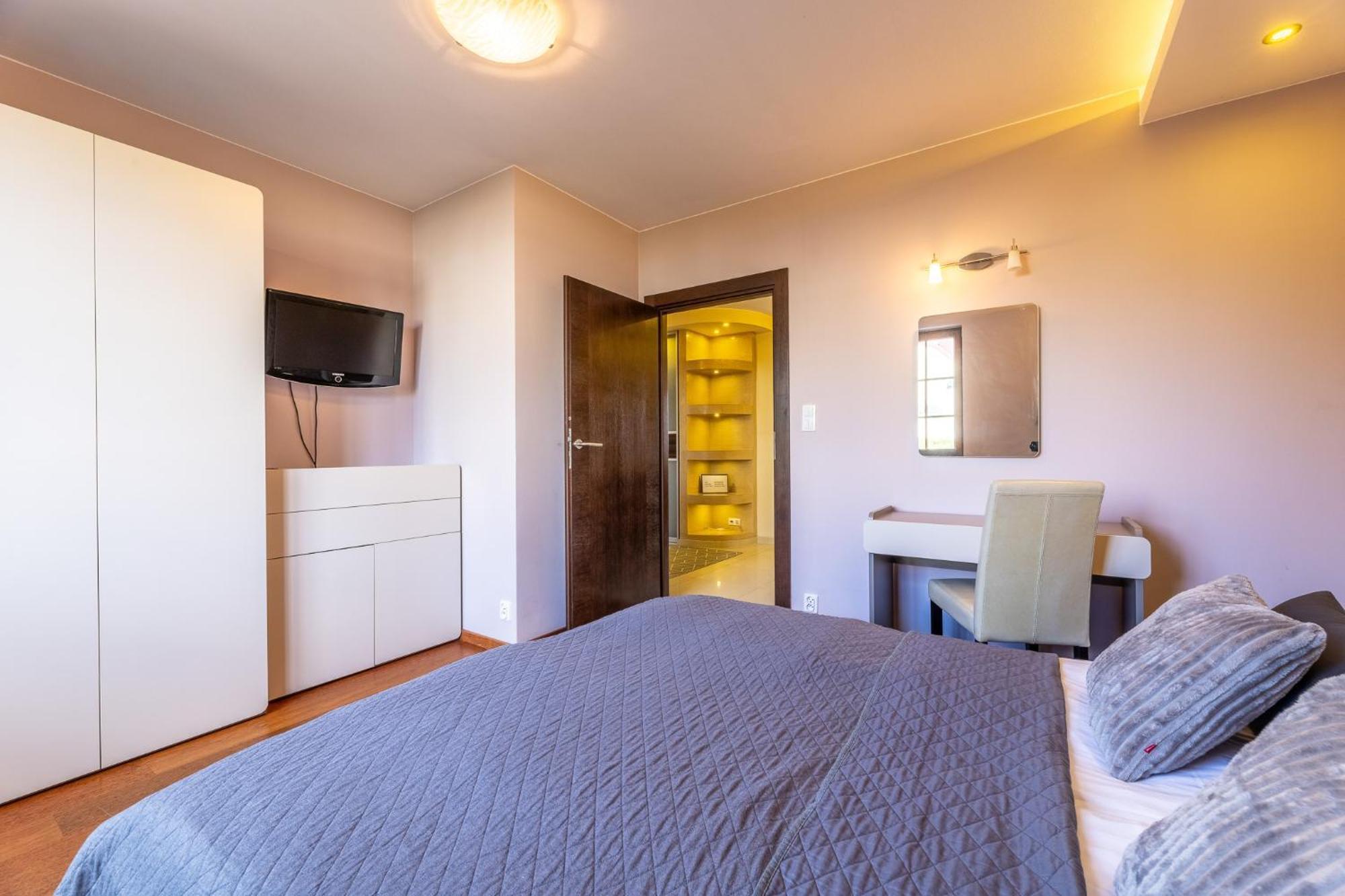 Apartamenty Baltyckie - Bulwar Portowy - Widok Na Port, Centrum, Najlepsza Lokalizacja W Ustce Ustka Ruang foto